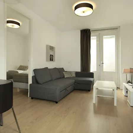 Stayci Serviced Station Lägenhet *