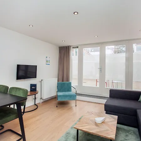 Stayci Serviced Station * Haag