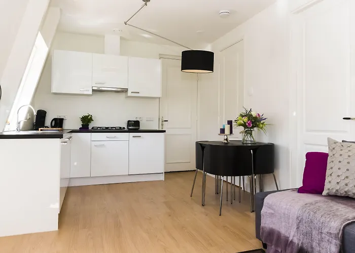 Stayci Serviced Station *