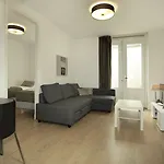 Stayci Serviced Station Lejlighed *