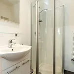Stayci Serviced Station * Haag