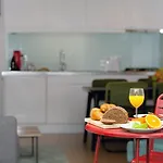 Stayci Serviced Apartments Central Station Apartment