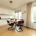 Stayci Serviced Apartments Central Station *