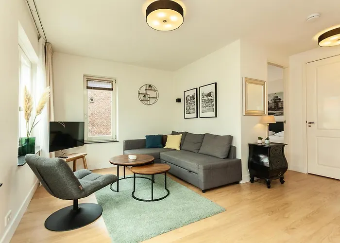 Stayci Serviced Station Apartmán *