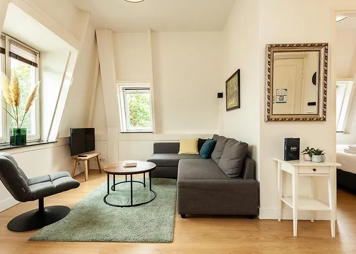 Stayci Serviced Station Apartmán *